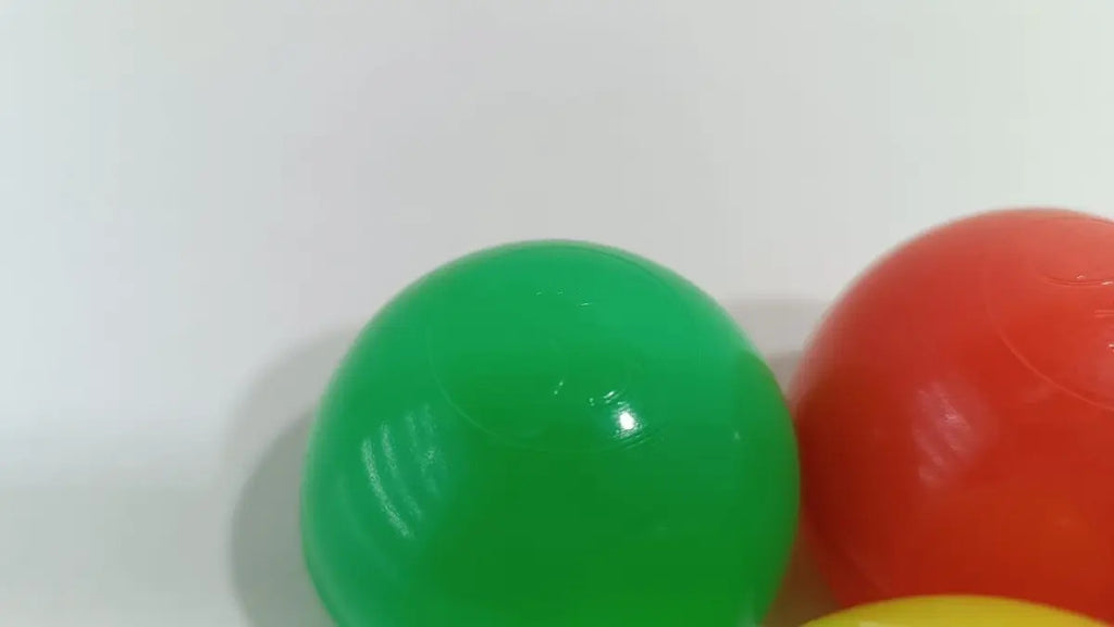 Pack de 100 Pelotas Plásticas para Piscina y Corral