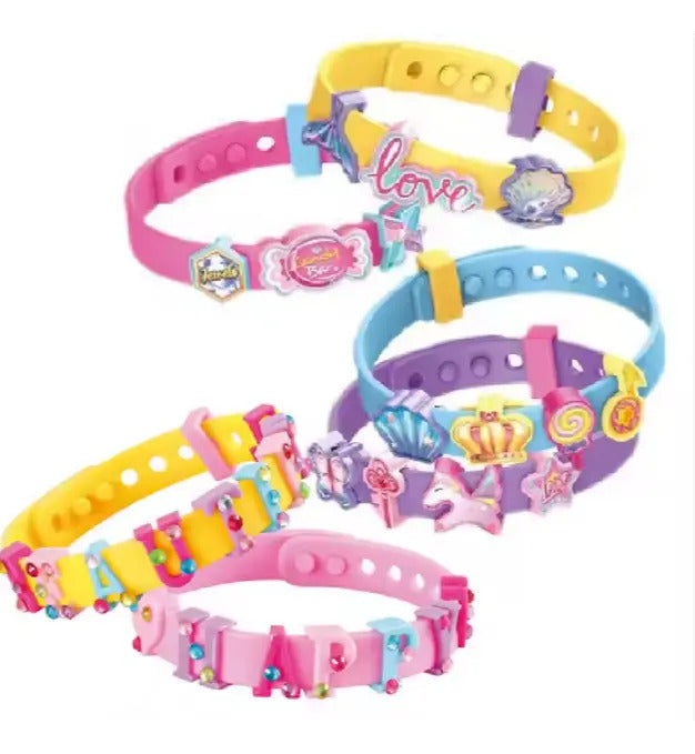 Mini Kit para Diseñar 6 Pulseras con Letras y Adornos