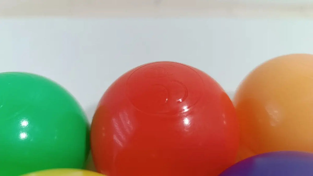 Pack de 100 Pelotas Plásticas para Piscina y Corral