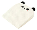 Cojín tipo cuña blanco con diseño de panda